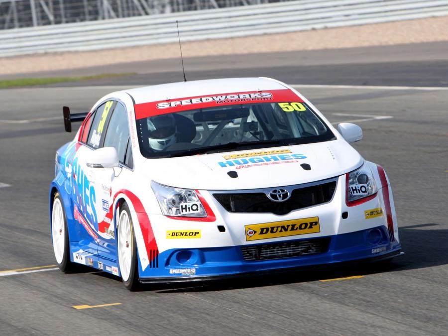  Toyota Avensis Sedan BTCC 2010 года  (фото 9 из 12)
